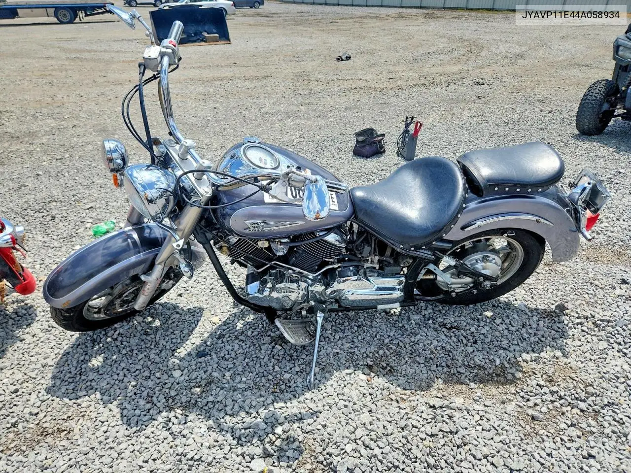 2004 Yamaha Xvs1100 A VIN: JYAVP11E44A058934 Lot: 57060456