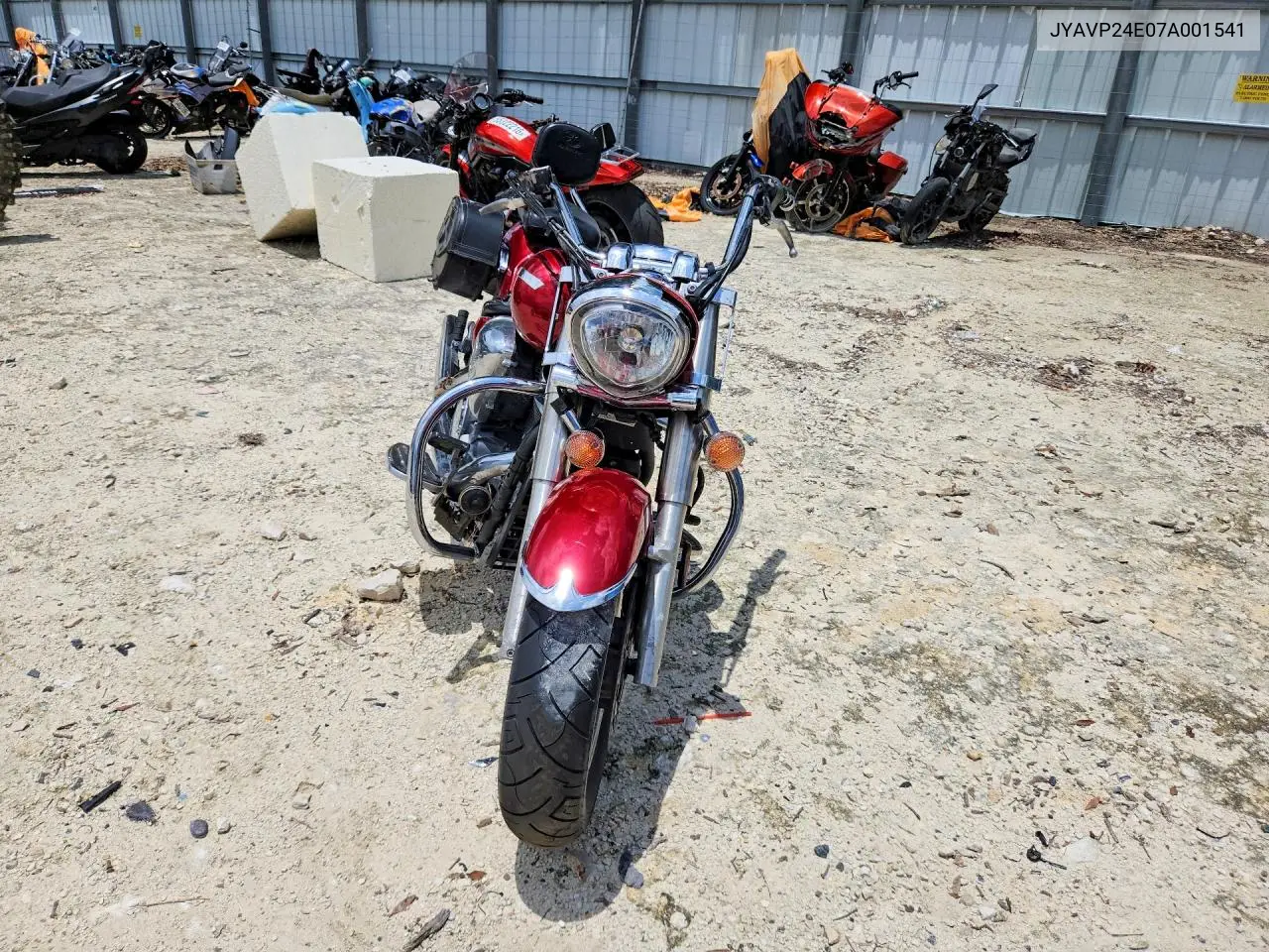 2007 Yamaha Xvs1300 A VIN: JYAVP24E07A001541 Lot: 61704026
