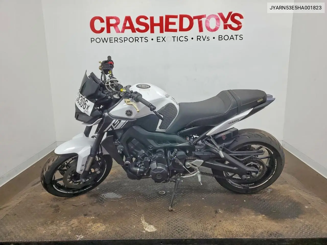 2017 Yamaha Fz09 VIN: JYARN53E5HA001823 Lot: 52703306