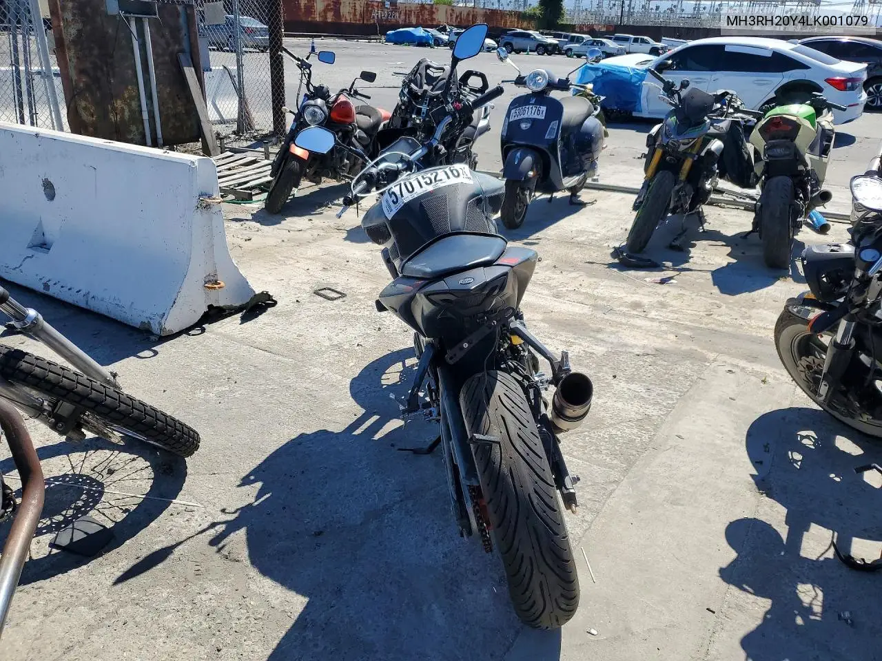 2020 Yamaha Mt-03 VIN: MH3RH20Y4LK001079 Lot: 57015216