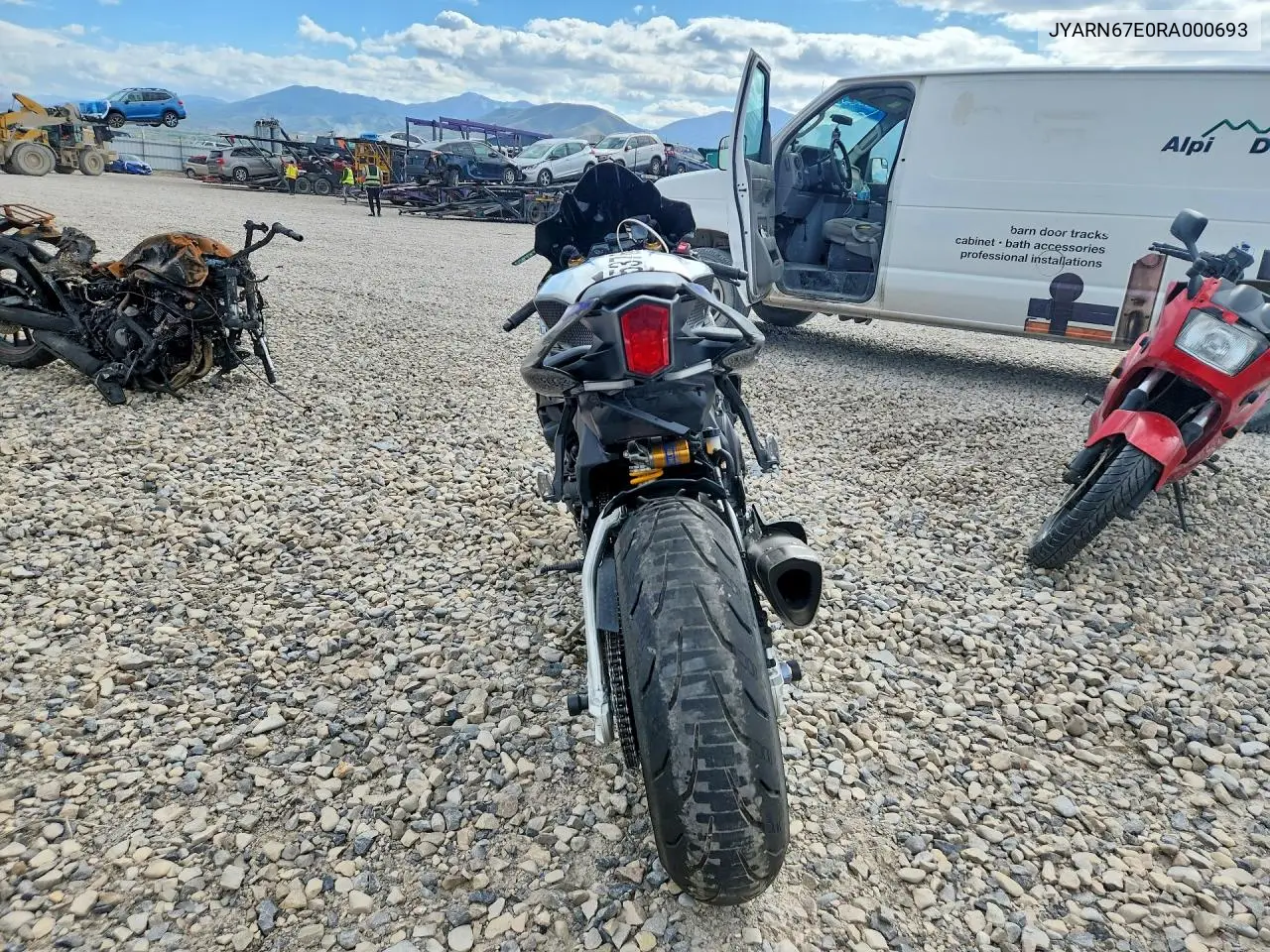 2024 Yama Yzfr1M VIN: JYARN67E0RA000693 Lot: 52425376