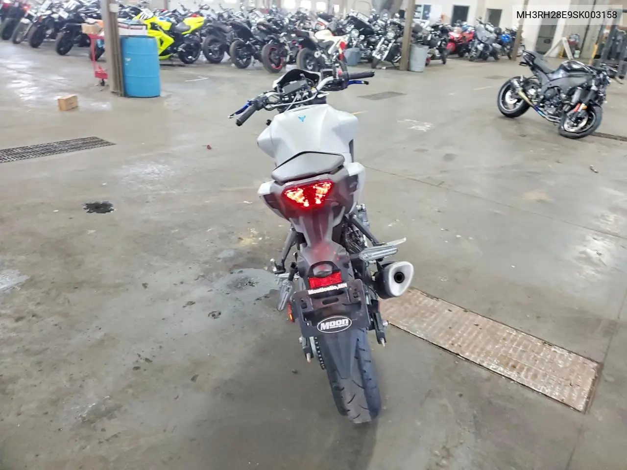 2025 Yamaha Mtn320 A VIN: MH3RH28E9SK003158 Lot: 60993256