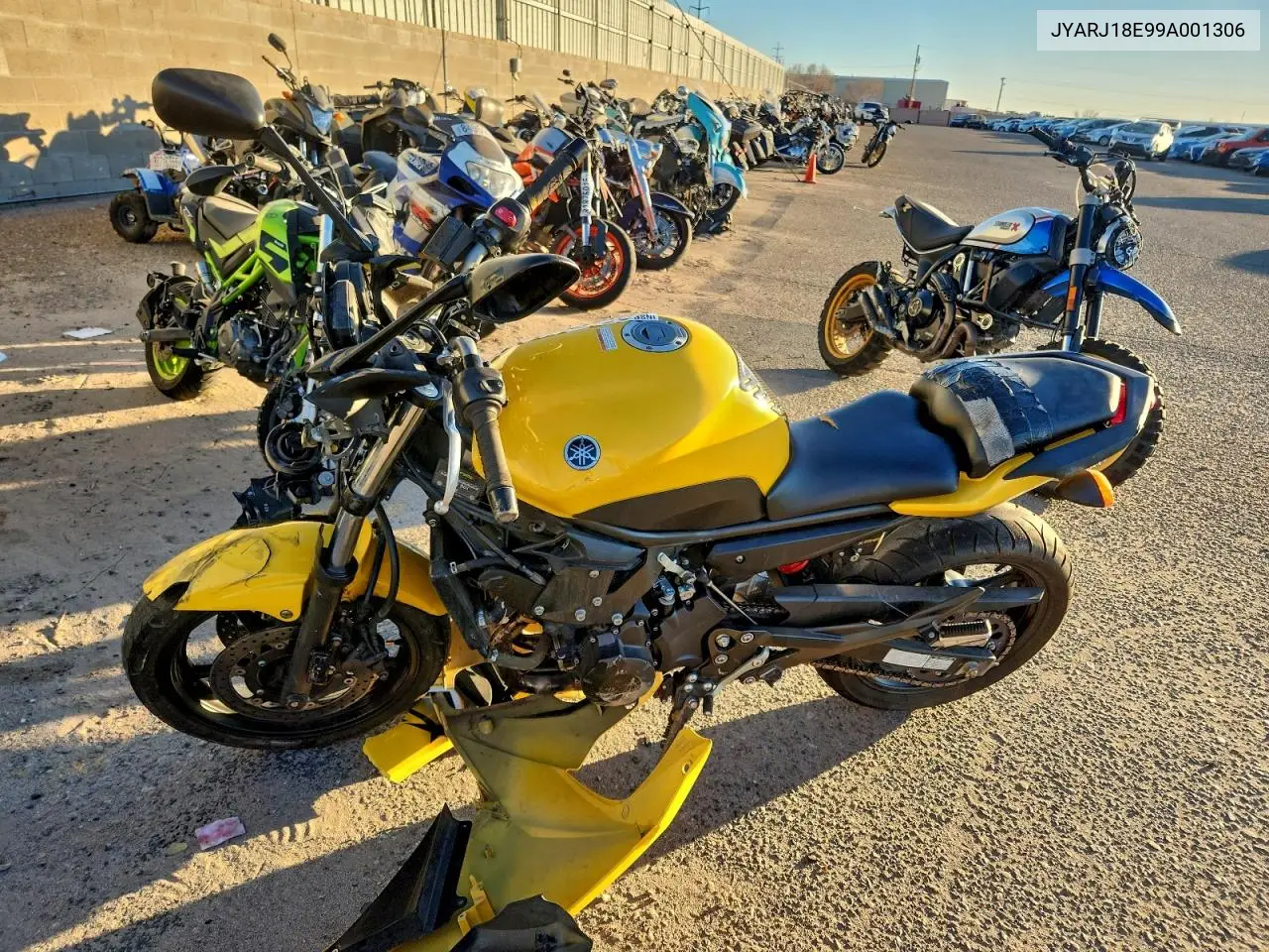 2009 Yamaha Fz6 R VIN: JYARJ18E99A001306 Lot: 51622006