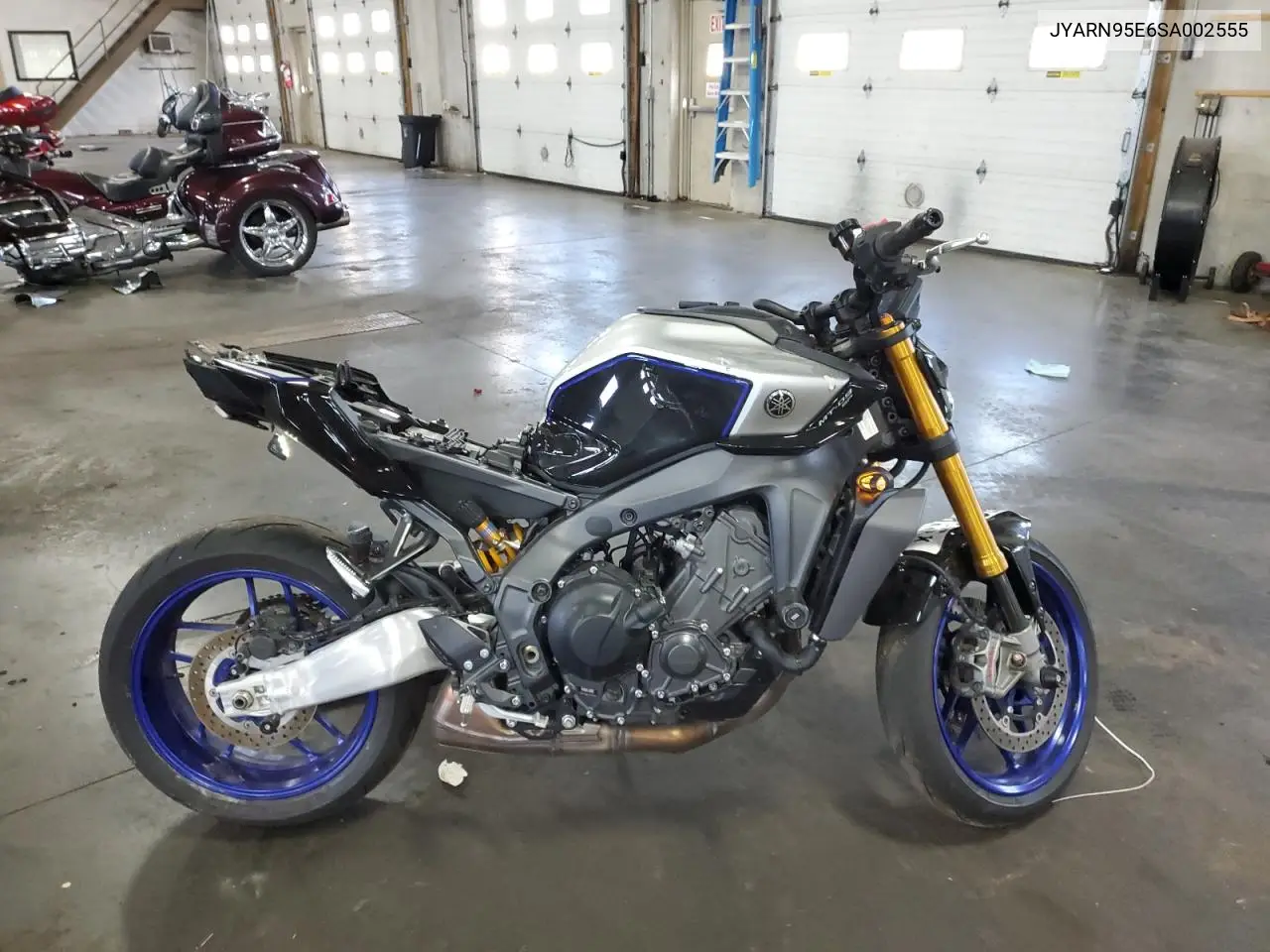 2025 Yamaha Mt09 Sp VIN: JYARN95E6SA002555 Lot: 56863876