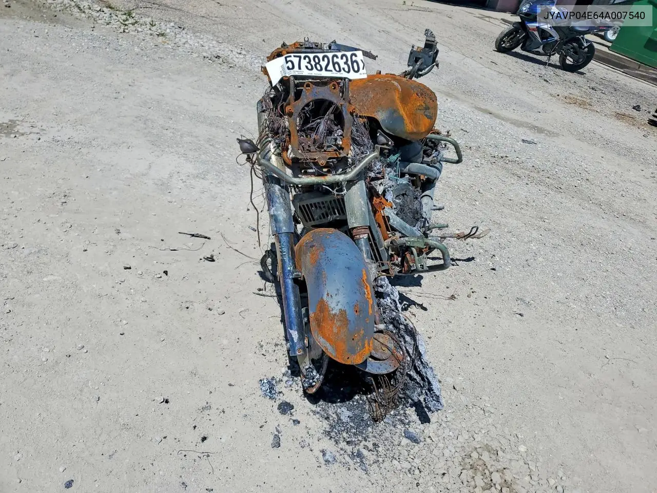 2004 Yamaha Xvz13 Tf VIN: JYAVP04E64A007540 Lot: 57382636