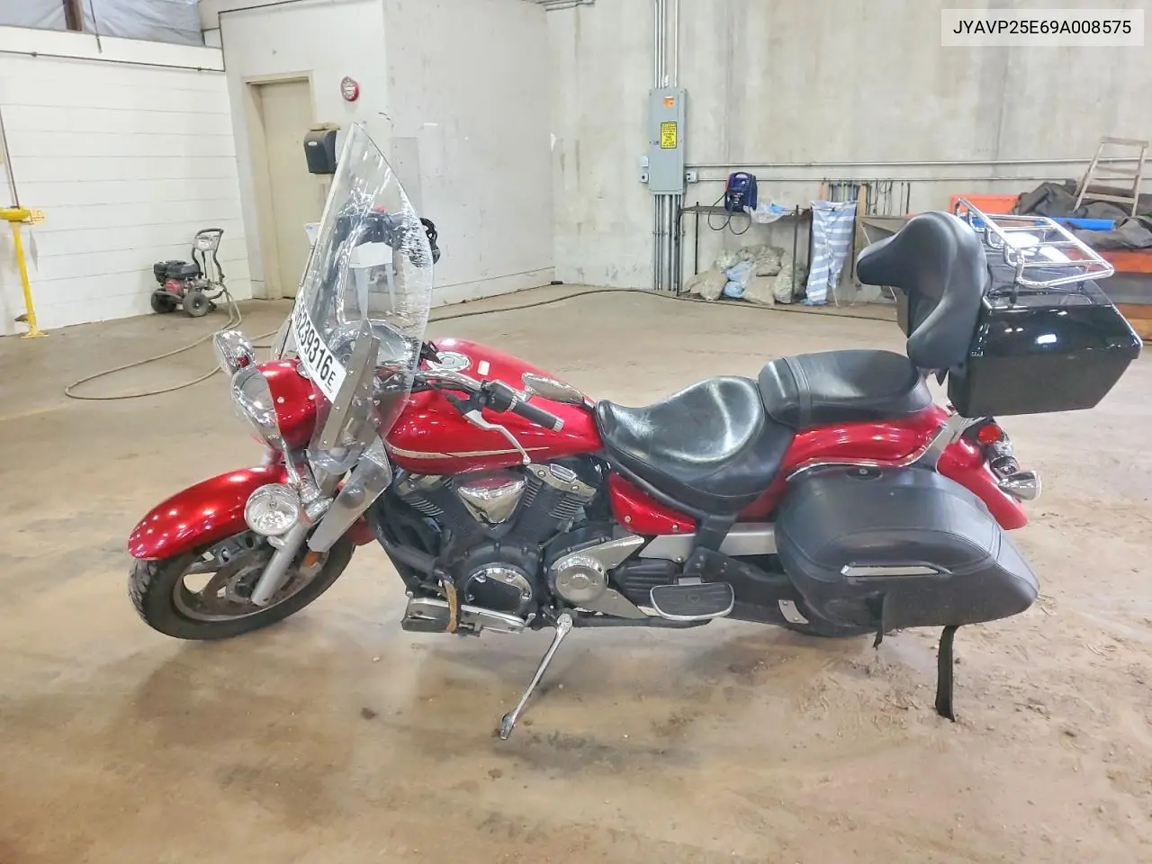 2009 Yamaha Xvs1300 Ct VIN: JYAVP25E69A008575 Lot: 56239316