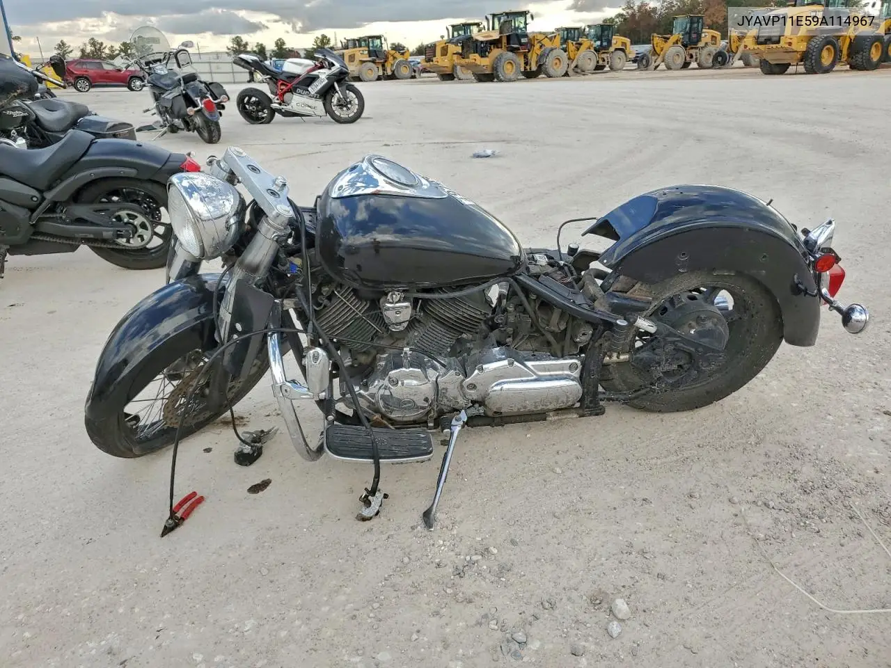 2009 Yamaha Xvs1100 A VIN: JYAVP11E59A114967 Lot: 97932265