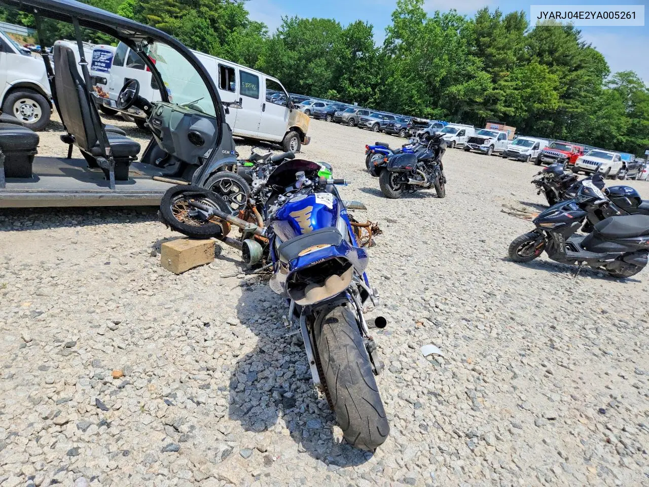 2000 Yamaha Yzfr6 L VIN: JYARJ04E2YA005261 Lot: 57129136