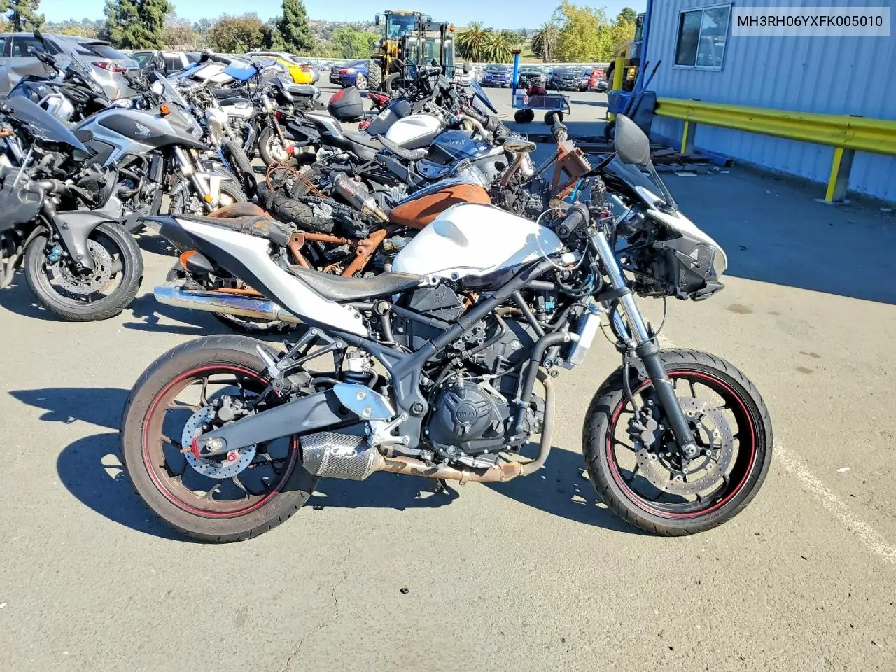 2015 Yamaha Yzfr3 VIN: MH3RH06YXFK005010 Lot: 61086636