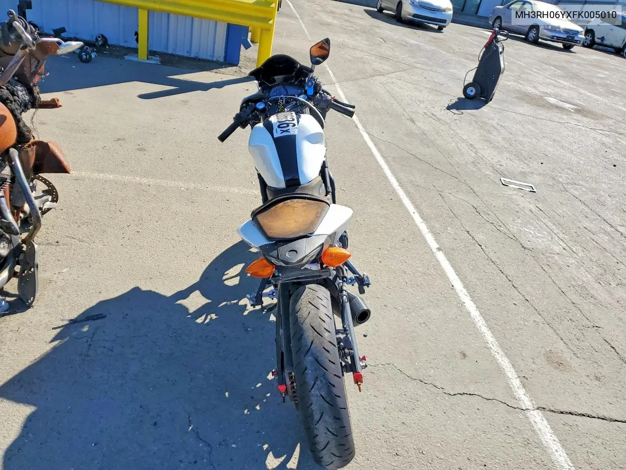 2015 Yamaha Yzfr3 VIN: MH3RH06YXFK005010 Lot: 61086636