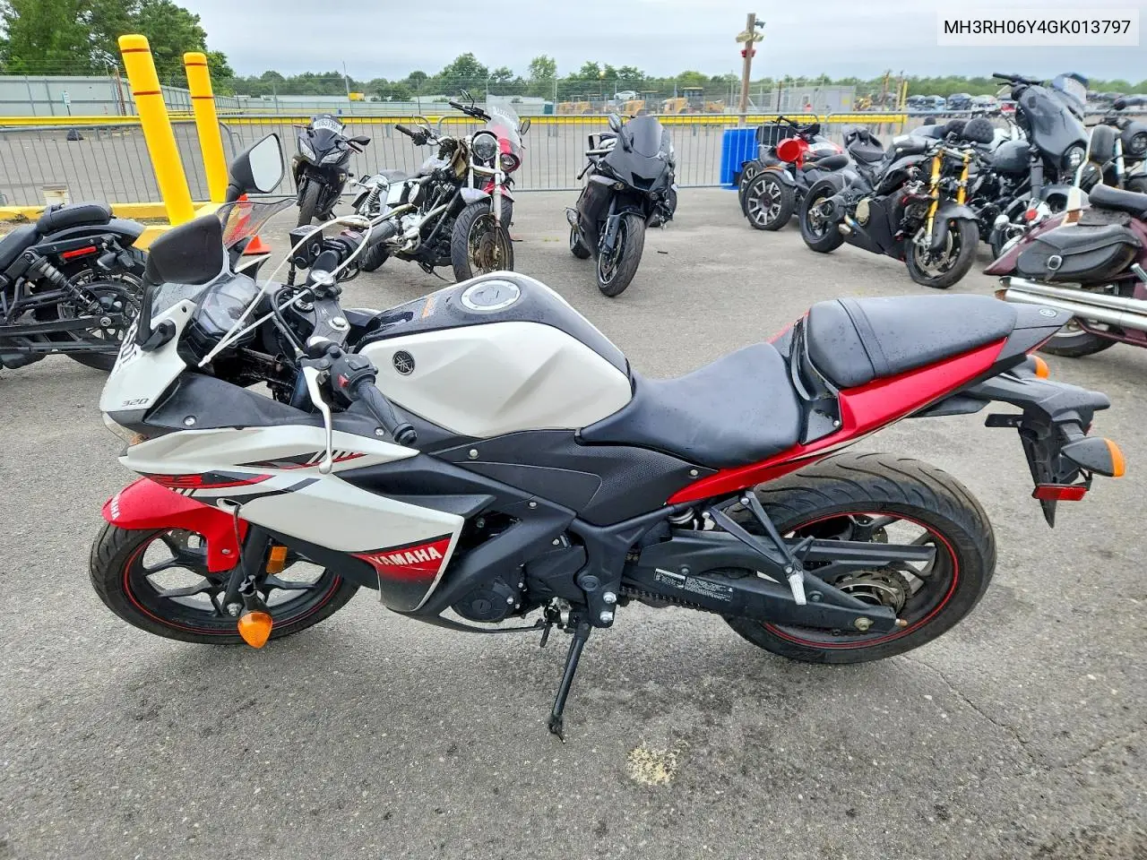 2016 Yamaha Yzfr3 VIN: MH3RH06Y4GK013797 Lot: 61789936