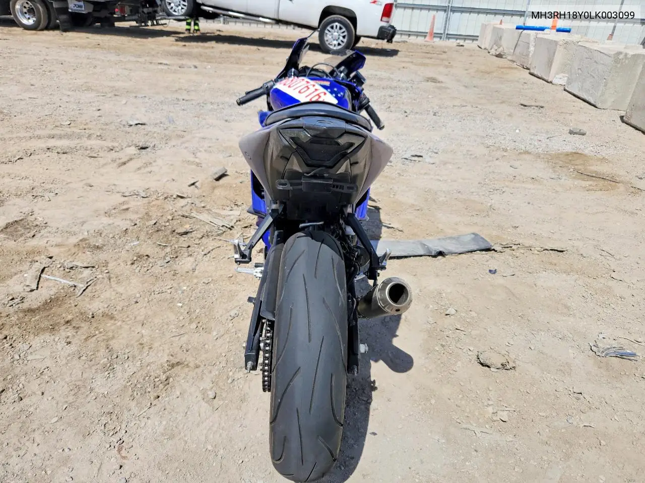 2020 Yamaha Yzfr3 A VIN: MH3RH18Y0LK003099 Lot: 56807616