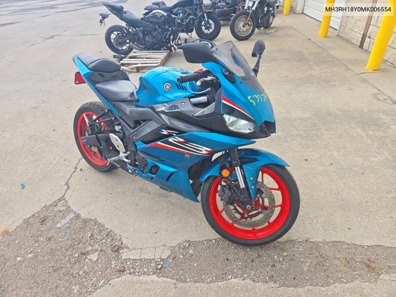 2021 Yamaha Yzfr3 A VIN: MH3RH18Y0MK006554 Lot: 53574756