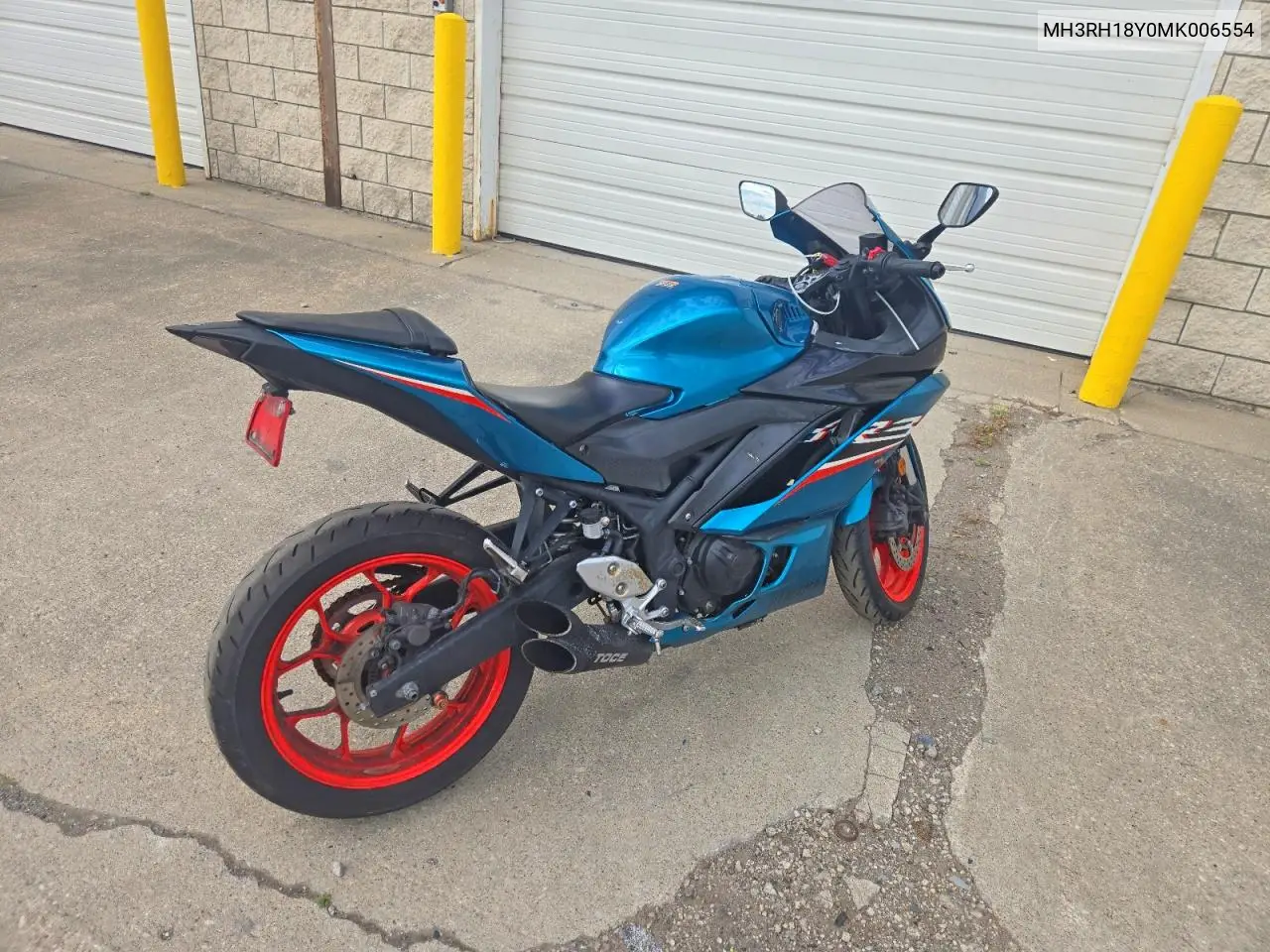 2021 Yamaha Yzfr3 A VIN: MH3RH18Y0MK006554 Lot: 53574756
