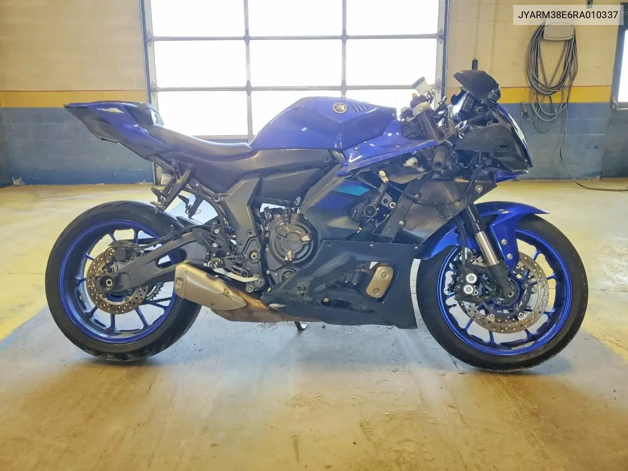 2024 Yamaha Yzfr7 VIN: JYARM38E6RA010337 Lot: 52883276