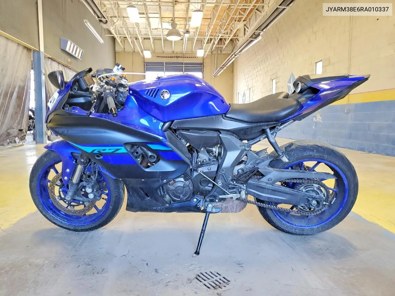 2024 Yamaha Yzfr7 VIN: JYARM38E6RA010337 Lot: 52883276