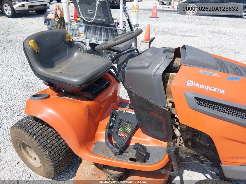 2018 Husqvarna Yth18542 Riding Lawnmower VIN: 102620A123832 Lot: 45212128