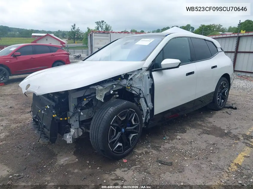 2025 BMW Ix xDrive50 VIN: WB523CF09SCU70646 Lot: 44931052