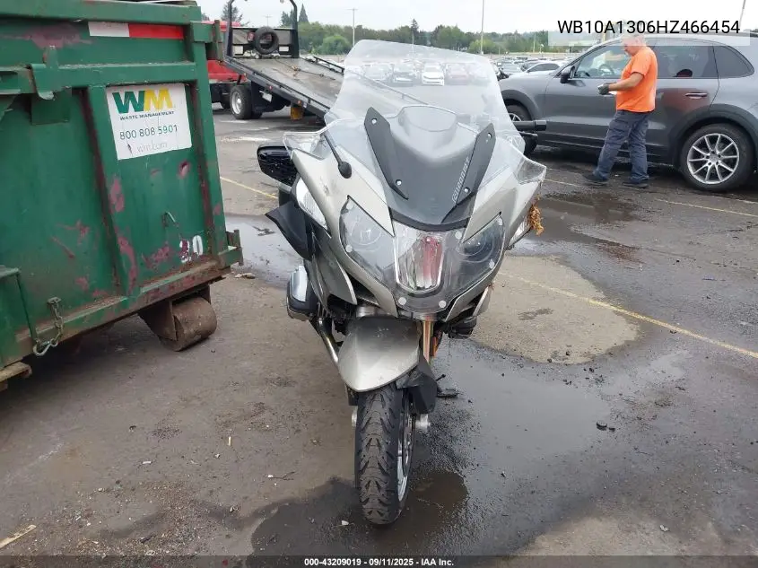 2017 BMW R1200 Rt VIN: WB10A1306HZ466454 Lot: 43209019
