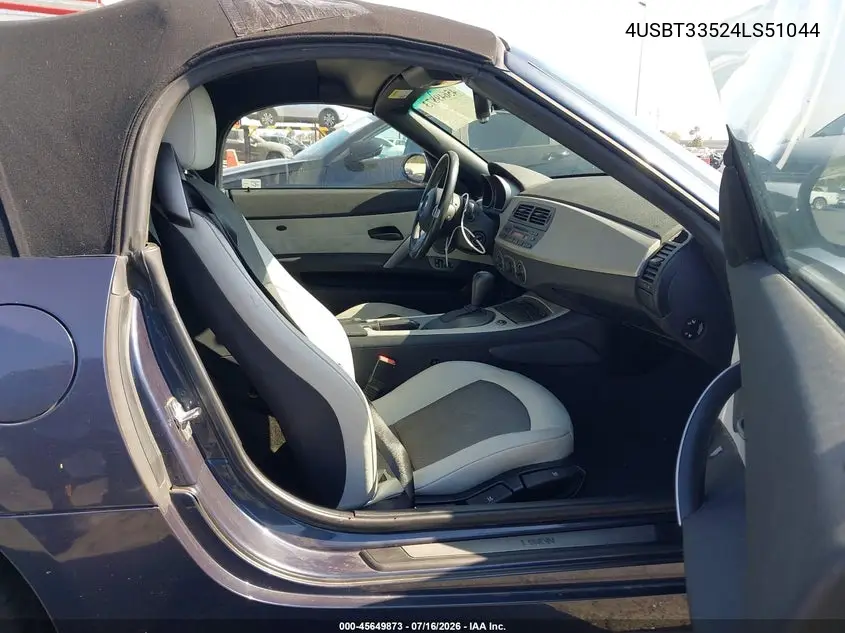 2004 BMW Z4 2.5I VIN: 4USBT33524LS51044 Lot: 45649873