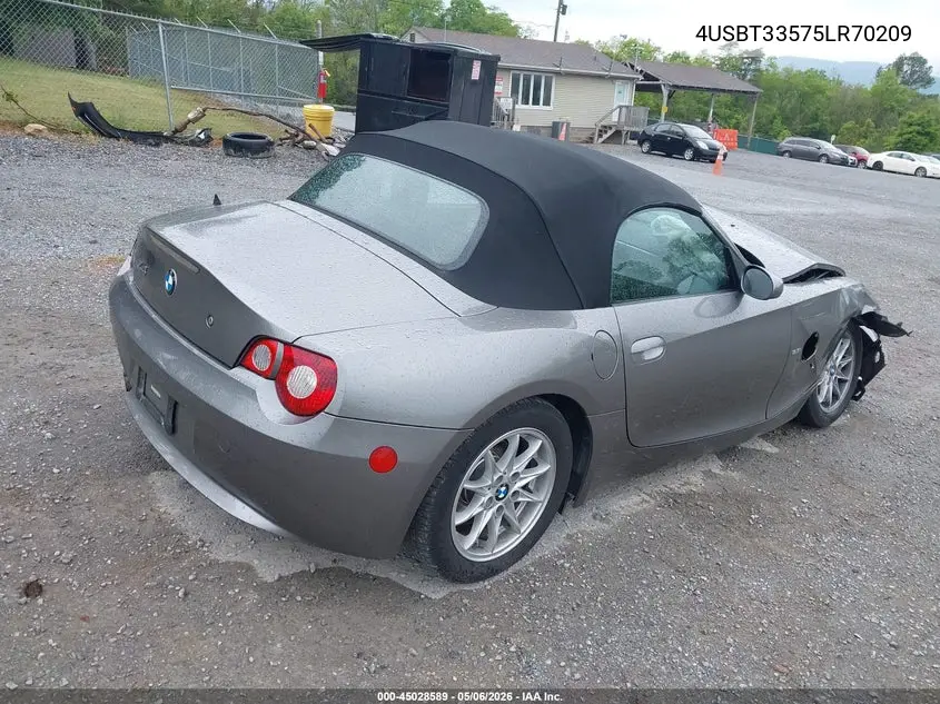 2005 BMW Z4 2.5I VIN: 4USBT33575LR70209 Lot: 45028589