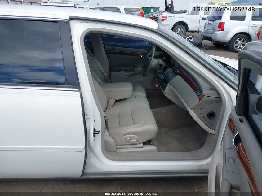 2000 Cadillac Deville Standard VIN: 1G6KD54Y7YU252748 Lot: 45450004