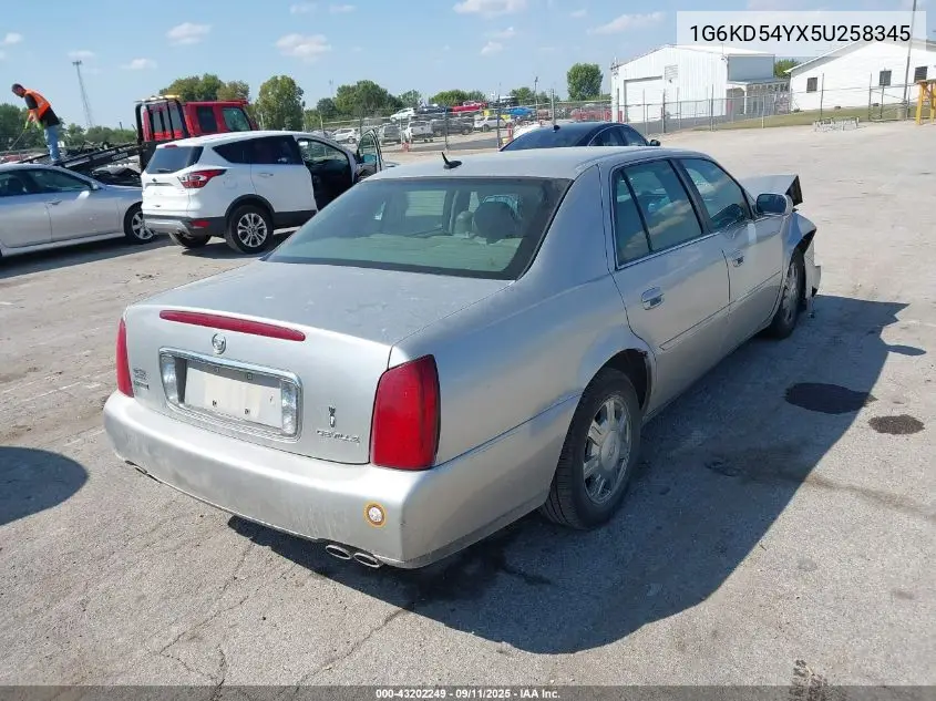 2005 Cadillac Deville Livery VIN: 1G6KD54YX5U258345 Lot: 43202249