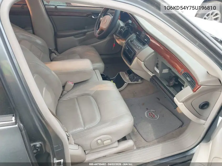 2005 Cadillac Deville Livery VIN: 1G6KD54Y75U196810 Lot: 44755482