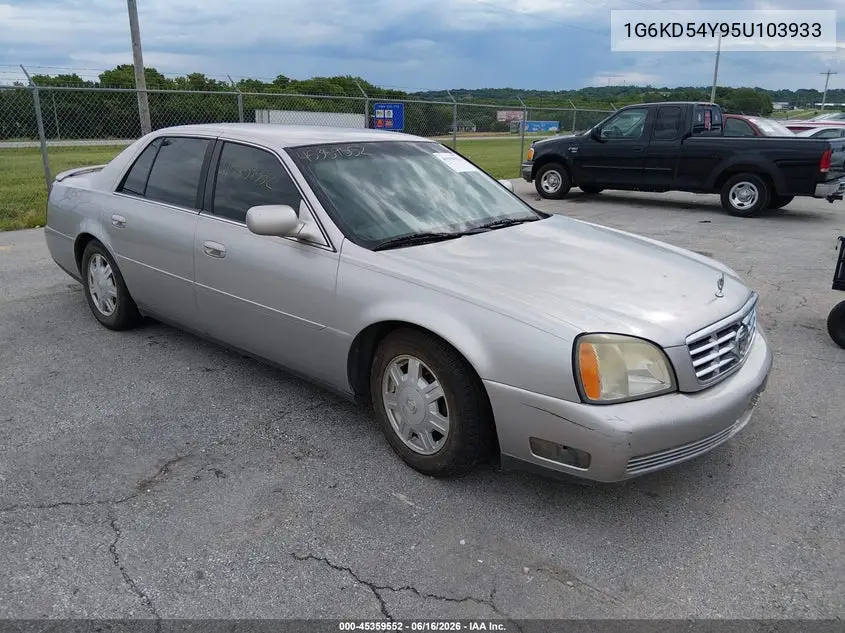 2005 Cadillac Deville Livery Pkg VIN: 1G6KD54Y95U103933 Lot: 45359552