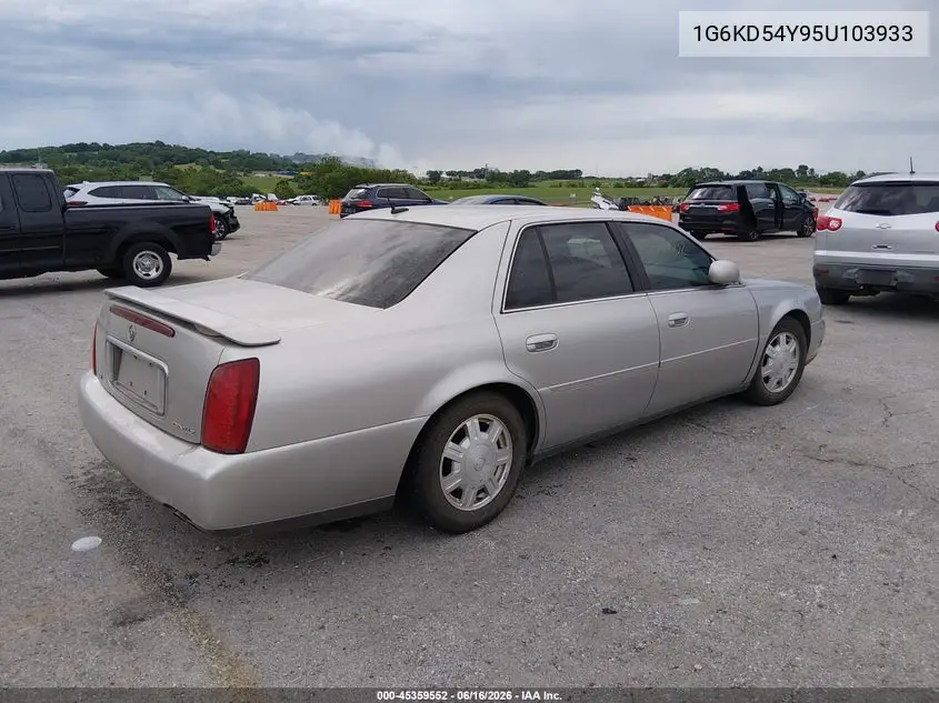 2005 Cadillac Deville Livery Pkg VIN: 1G6KD54Y95U103933 Lot: 45359552