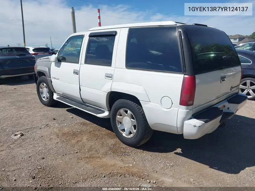2000 Cadillac Escalade Standard VIN: 1GYEK13R7YR124137 Lot: 45400067