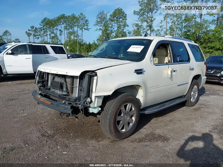 2007 Cadillac Escalade Standard VIN: 1GYEC638X7R379087 Lot: 45634021