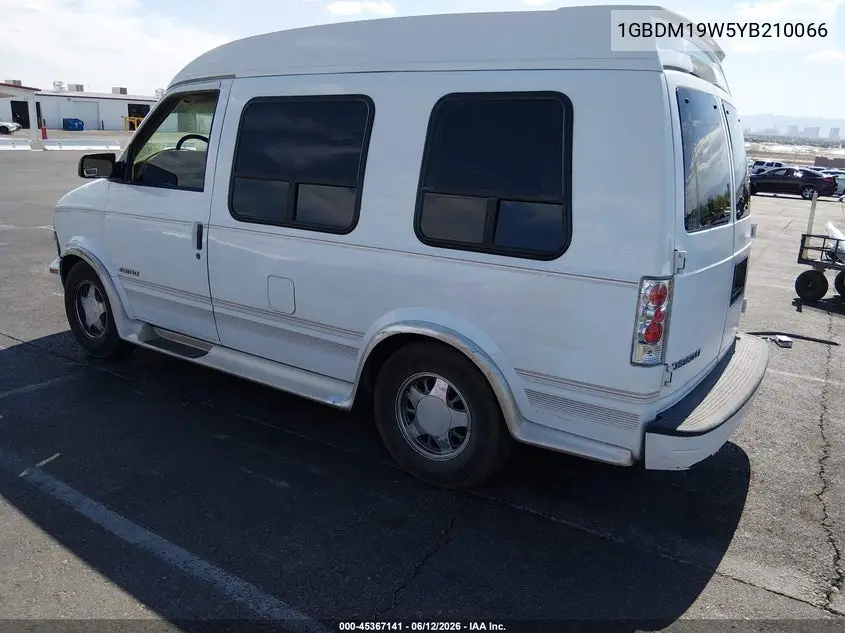 2000 Chevrolet Astro Upfitter Pkg. VIN: 1GBDM19W5YB210066 Lot: 45367141