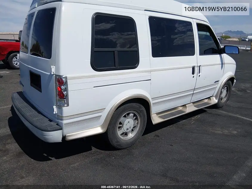 2000 Chevrolet Astro Upfitter Pkg. VIN: 1GBDM19W5YB210066 Lot: 45367141