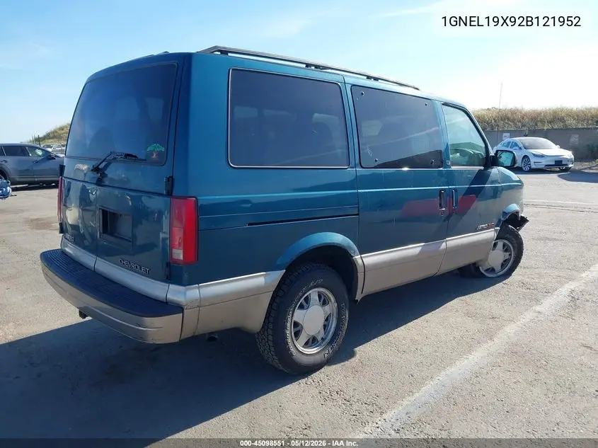 2002 Chevrolet Astro Ls VIN: 1GNEL19X92B121952 Lot: 45098551