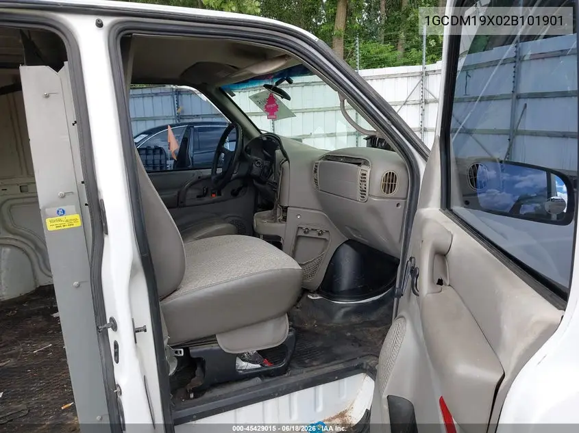 2002 Chevrolet Astro VIN: 1GCDM19X02B101901 Lot: 45429015