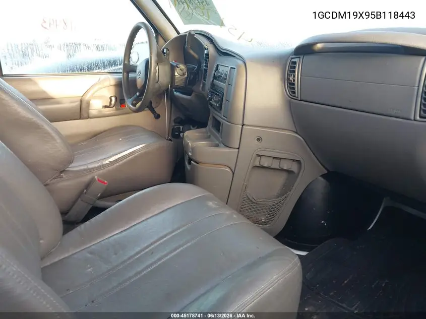 2005 Chevrolet Astro VIN: 1GCDM19X95B118443 Lot: 45178741