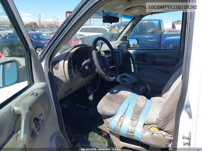 2005 Chevrolet Astro VIN: 1GCDM19X25B109292 Lot: 45342208