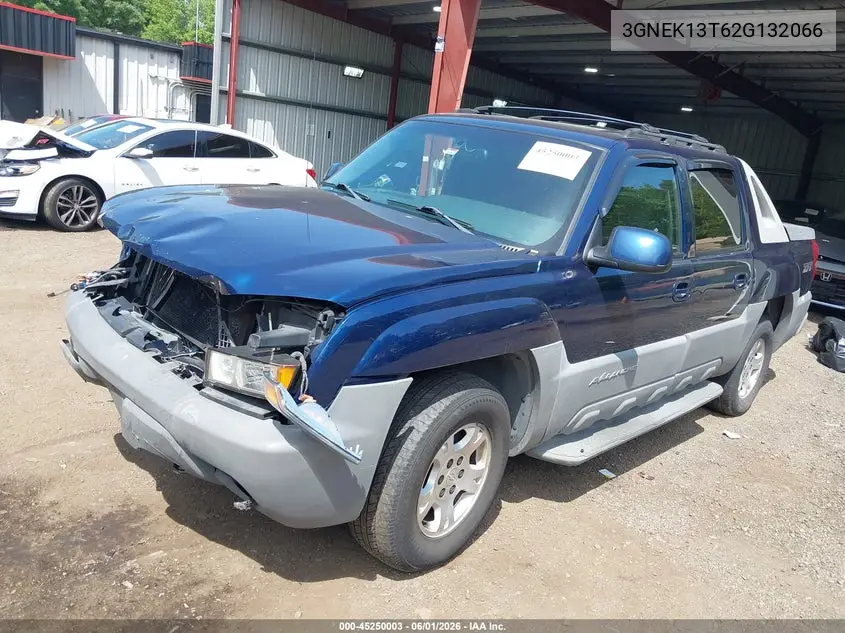 2002 Chevrolet Avalanche 1500 VIN: 3GNEK13T62G132066 Lot: 45250003