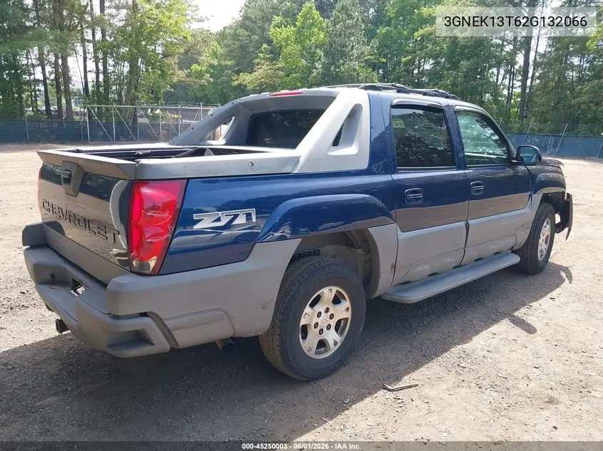2002 Chevrolet Avalanche 1500 VIN: 3GNEK13T62G132066 Lot: 45250003