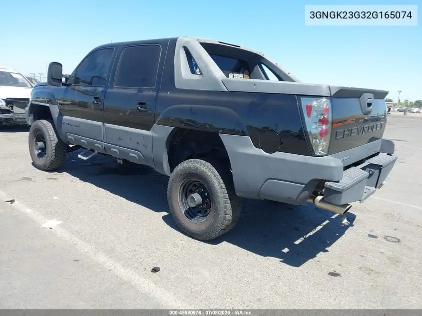 2002 Chevrolet Avalanche 2500 VIN: 3GNGK23G32G165074 Lot: 45580976