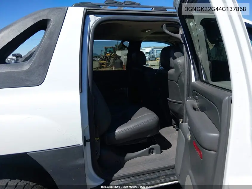 2004 Chevrolet Avalanche 2500 VIN: 3GNGK22G44G137868 Lot: 45398619