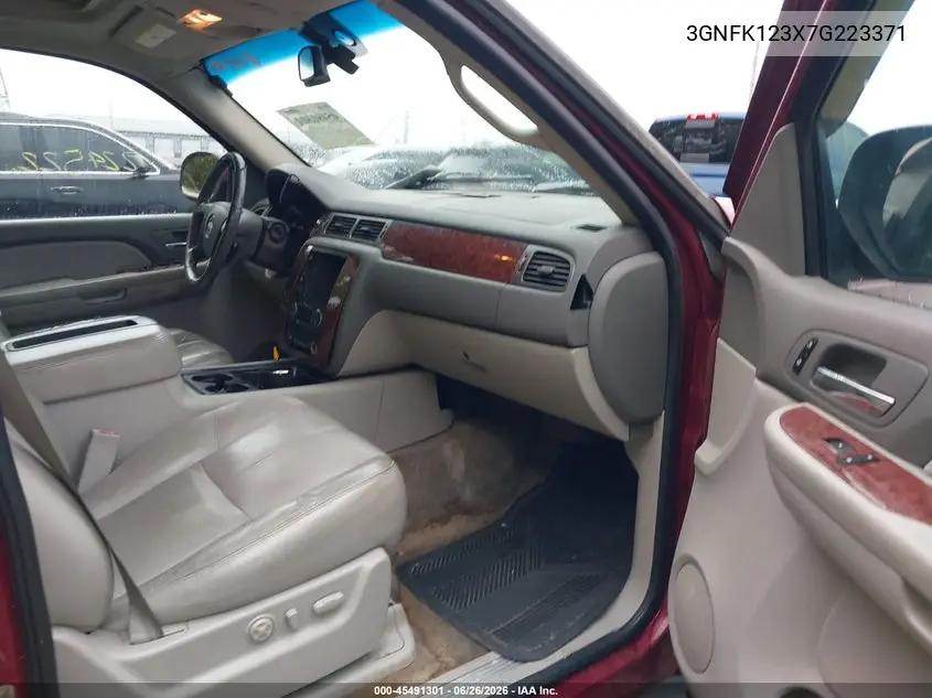 2007 Chevrolet Avalanche 1500 Ltz VIN: 3GNFK123X7G223371 Lot: 45491301