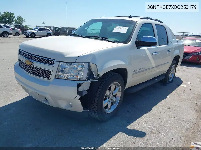 2013 Chevrolet Avalanche Ltz VIN: 3GNTKGE7XDG250179 Lot: 45500721