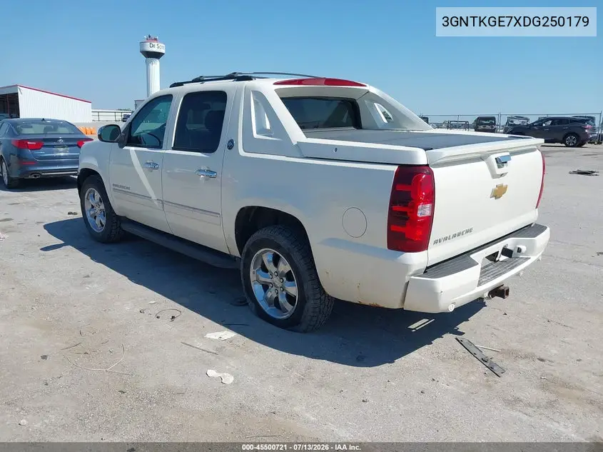 2013 Chevrolet Avalanche Ltz VIN: 3GNTKGE7XDG250179 Lot: 45500721