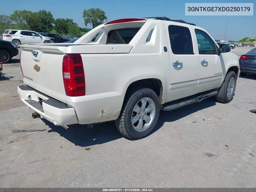 2013 Chevrolet Avalanche Ltz VIN: 3GNTKGE7XDG250179 Lot: 45500721