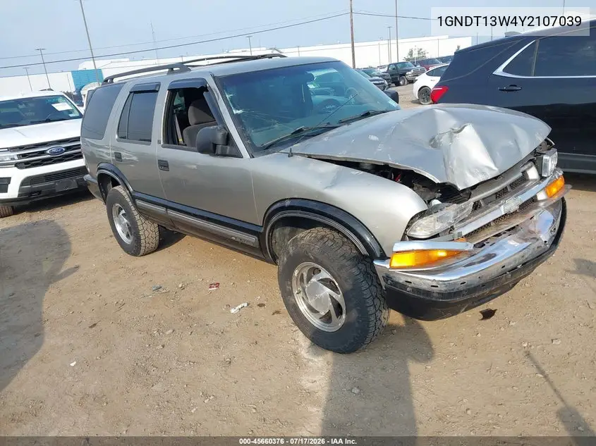 2000 Chevrolet Blazer Lt VIN: 1GNDT13W4Y2107039 Lot: 45660376