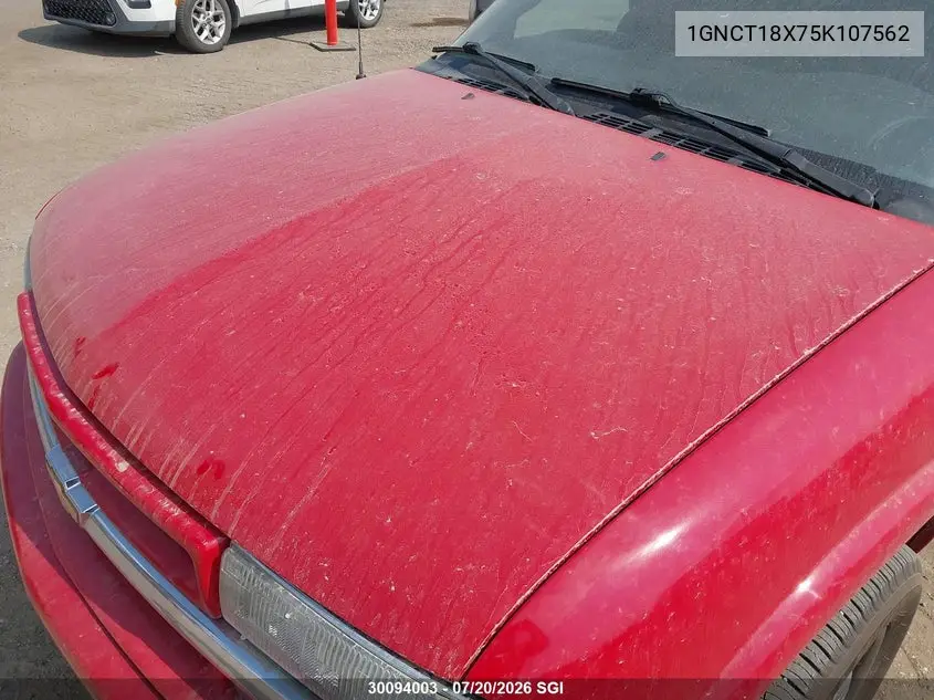 2005 Chevrolet Blazer VIN: 1GNCT18X75K107562 Lot: 30094003