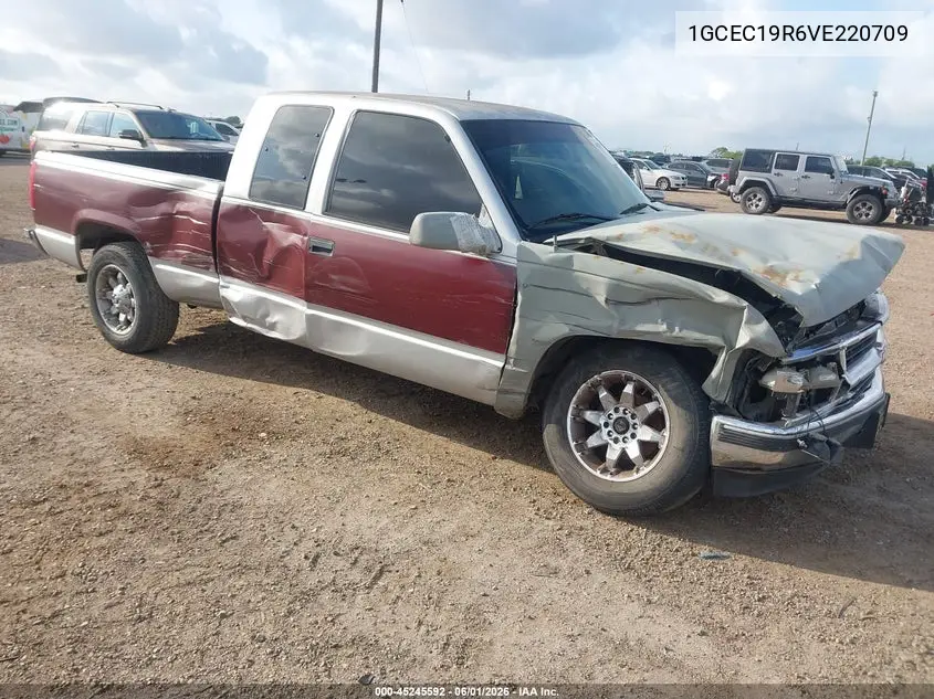 1997 Chevrolet C1500 Fleetside VIN: 1GCEC19R6VE220709 Lot: 45245592