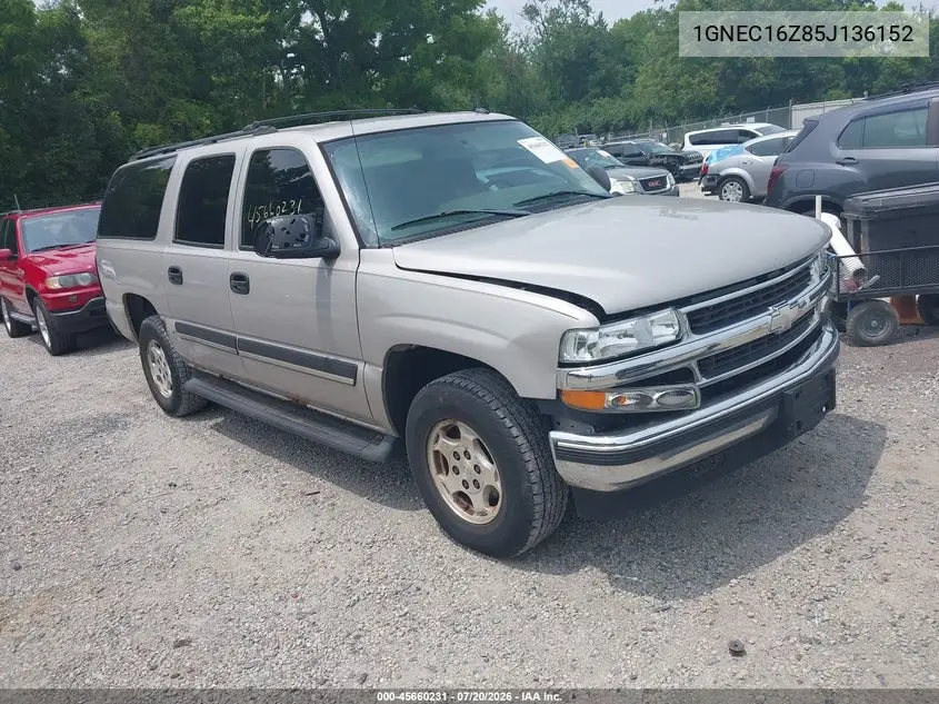 2005 Chevrolet Suburban 1500 Ls VIN: 1GNEC16Z85J136152 Lot: 45660231